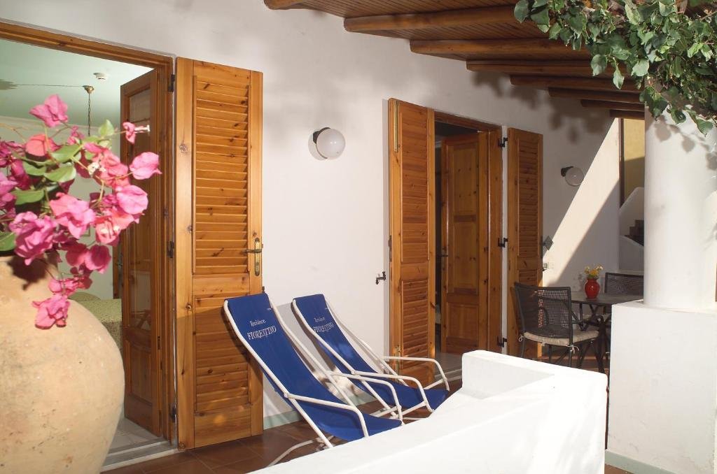 Foto 5 Villa Fiorentino Residence Hotel Isola di Lipari, 04