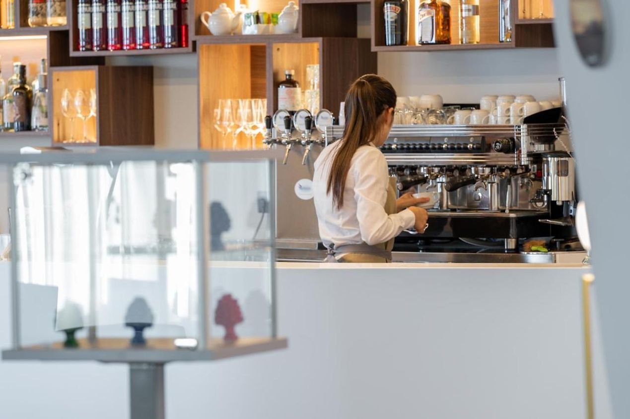 Foto 7 Grand Hotel Faraglioni Aci Trezza, 06