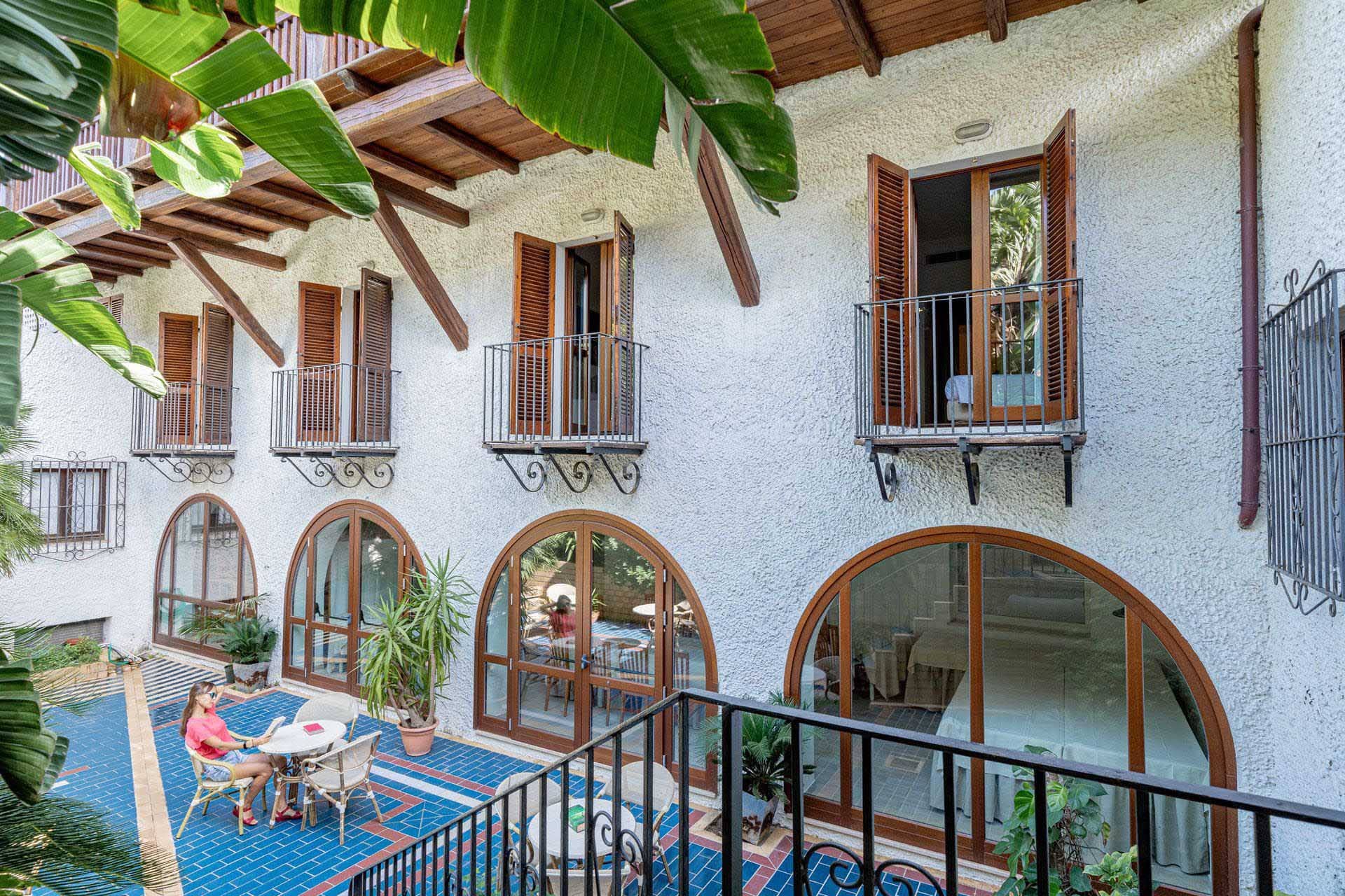 Foto 3 Hotel Punta Negra Alghero, 02