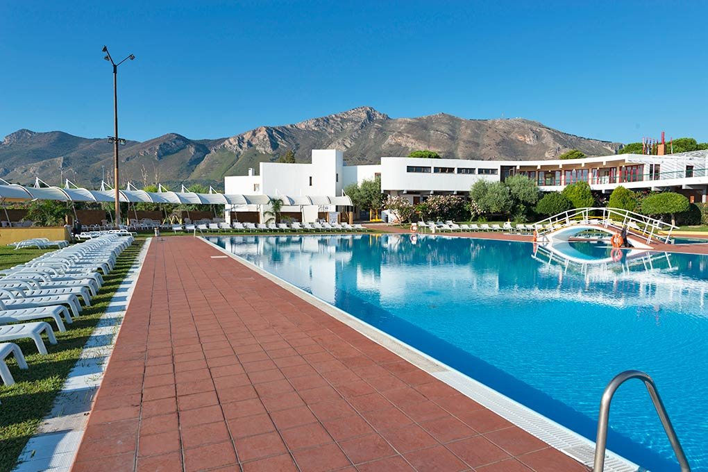 Foto 2 Hotel & Resort Torre Normanna Altavilla Milicia, 01