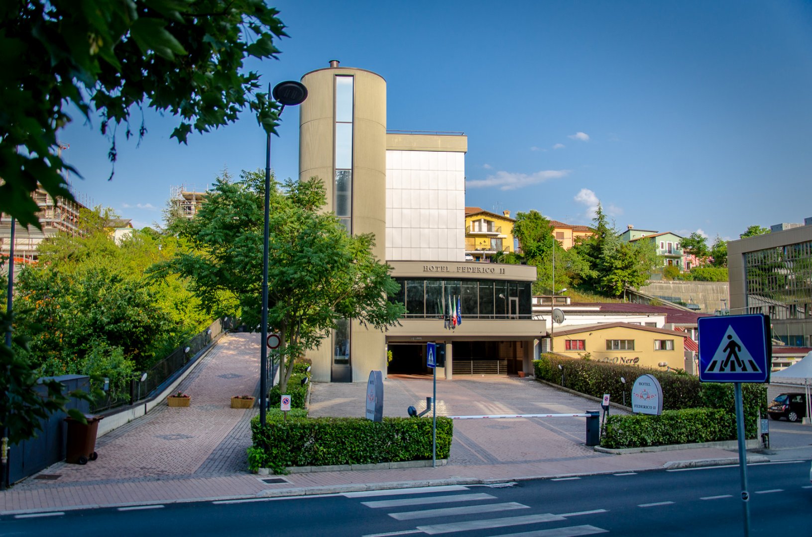 Foto 2 Hotel Federico II L'Aquila , 01