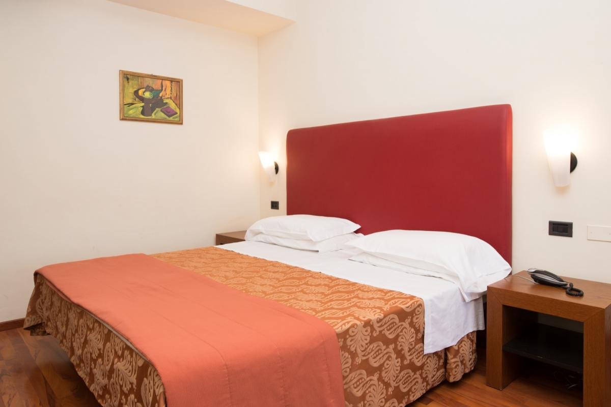 Foto 6 Hotel Cristallo Assisi, 05