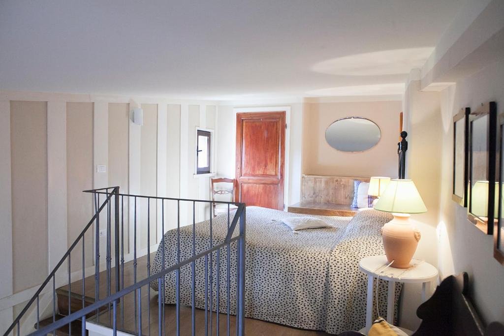 Foto 3 Agriturismo Malvarina Assisi, 02