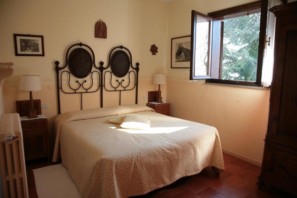 Foto 4 Agriturismo Malvarina Assisi, 03