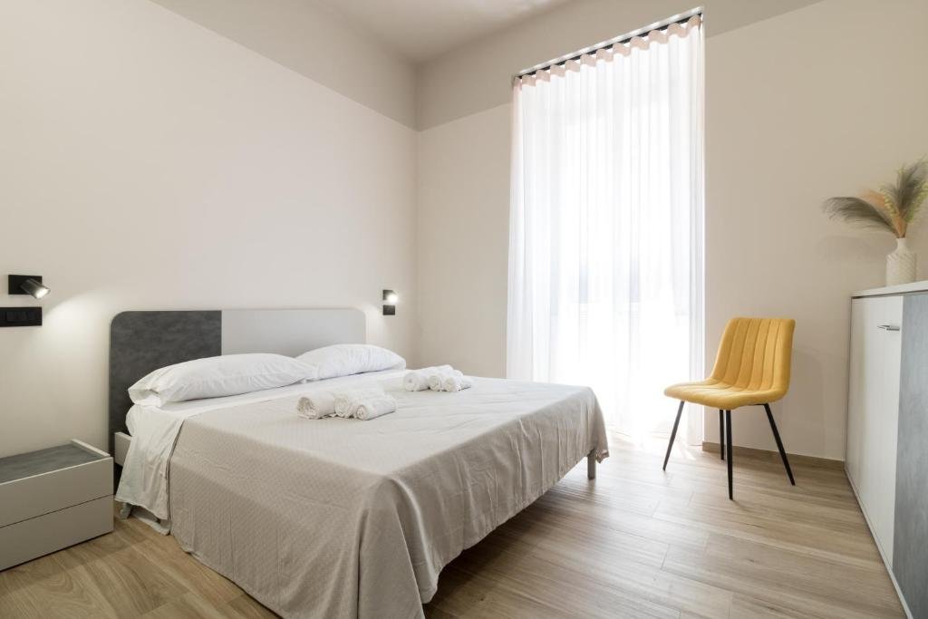 Foto 4 Hispirya Rooms Terracina, 03