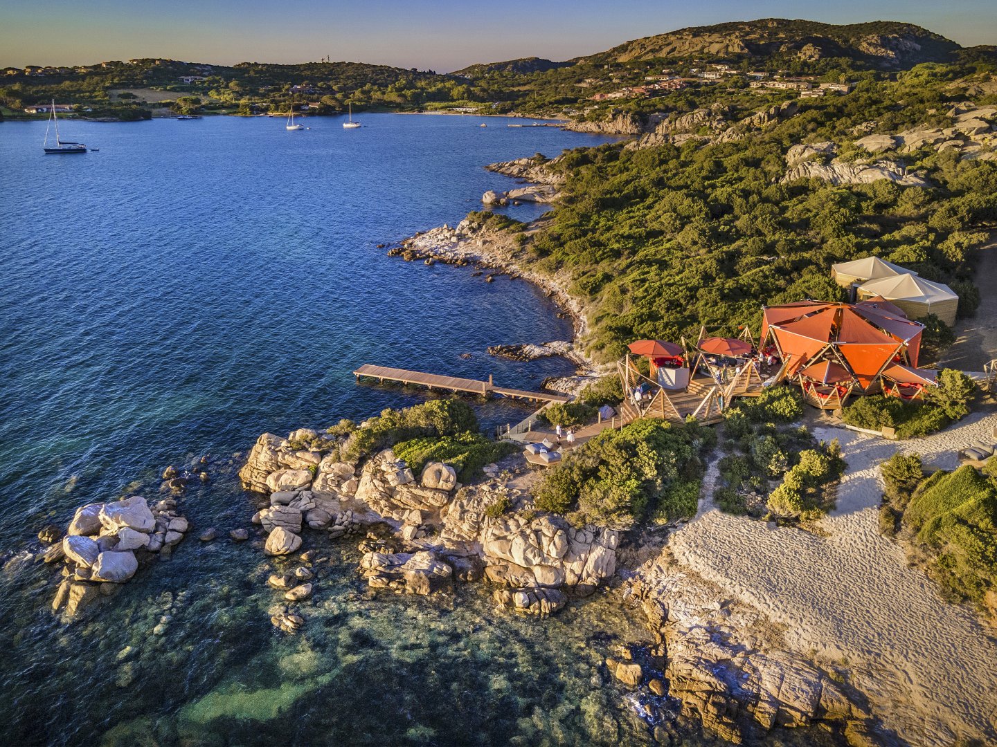 Baja Sardinia, 12