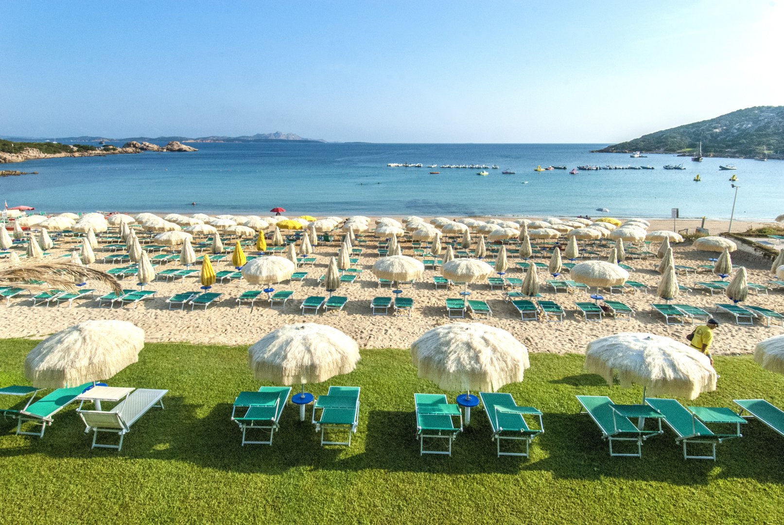 Baja Sardinia, 16