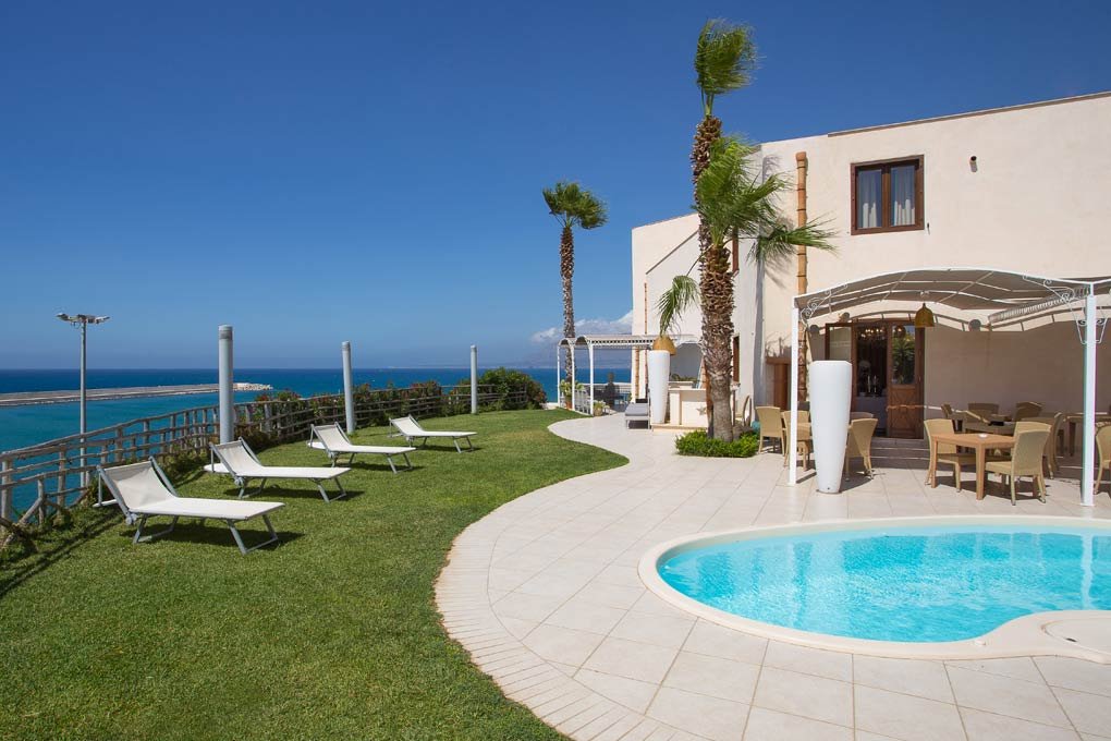 Foto 2 Marina Holiday Resort & SPA Balestrate, 01