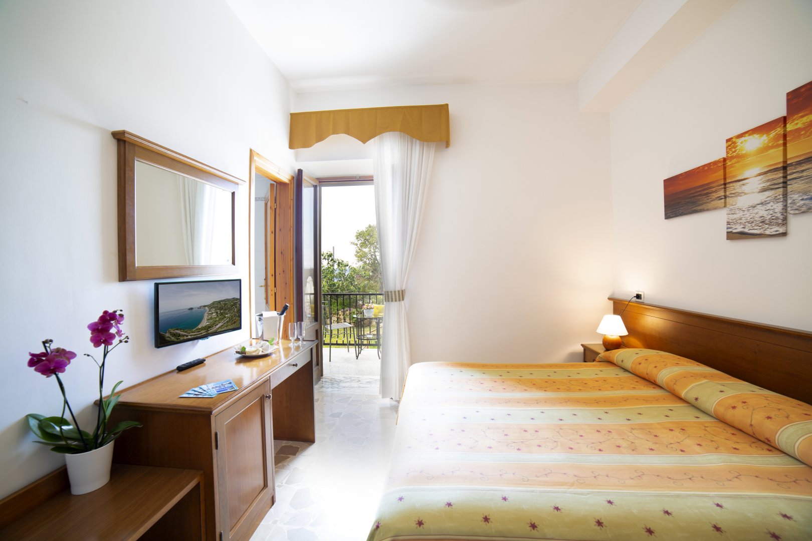 Foto 15 Hotel La Mandorla Barano d'Ischia - Maronti, 14