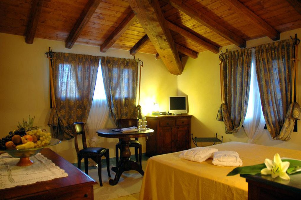 Foto 7 Hotel Su Lithu Bitti, 06