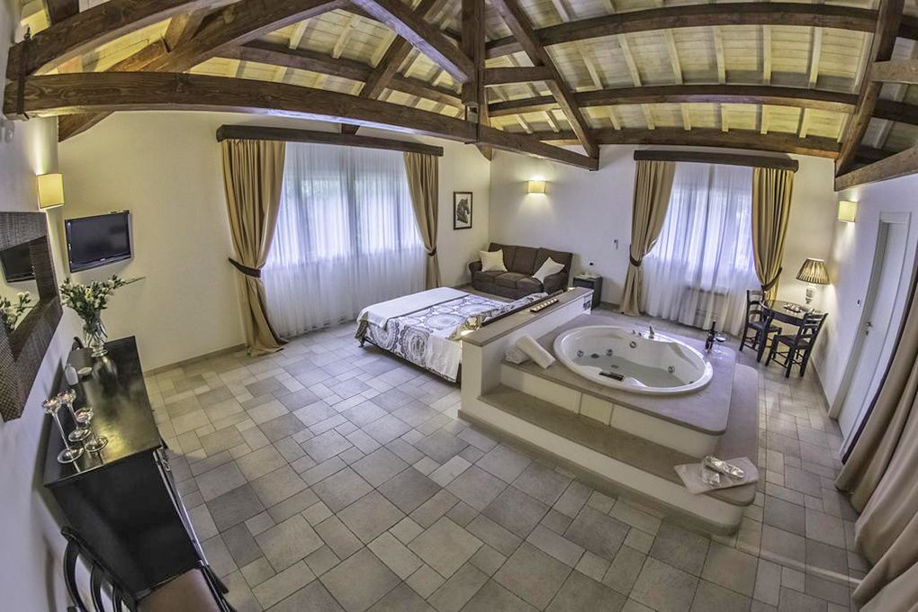 Foto 6 Masseria Baroni Nuovi Brindisi, 05