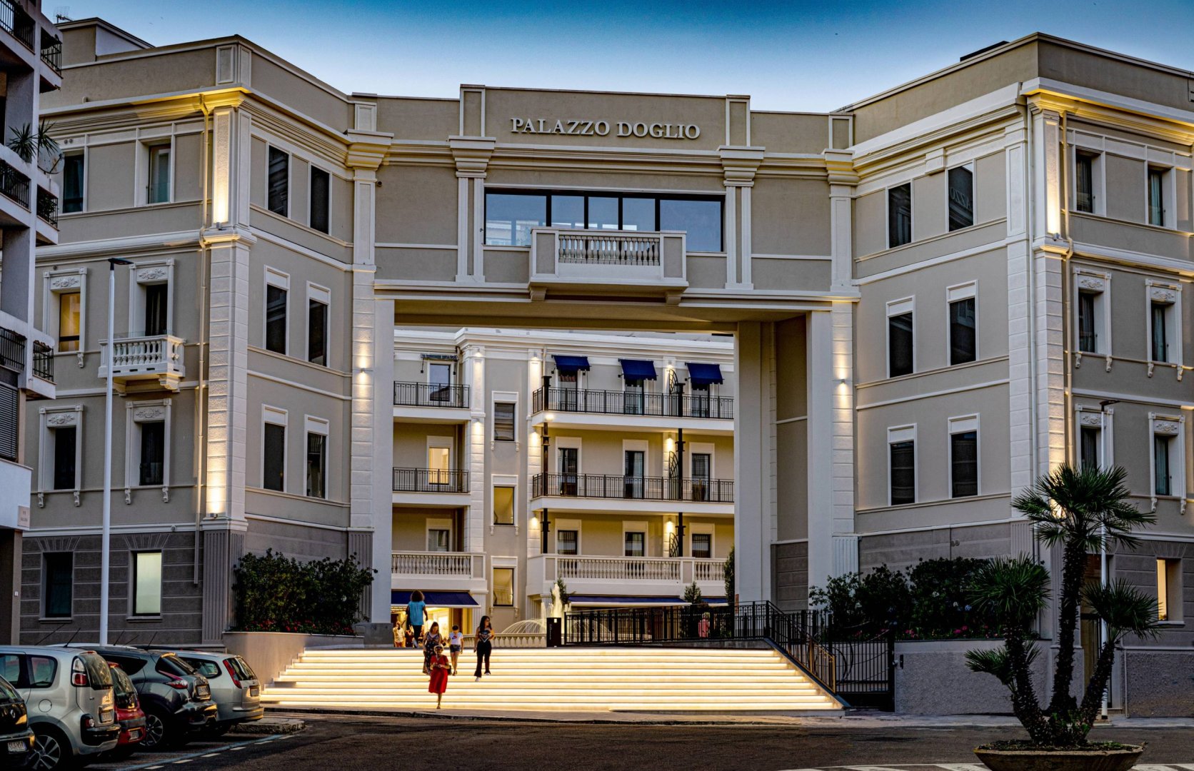 Foto 9 Palazzo Doglio Cagliari, 01