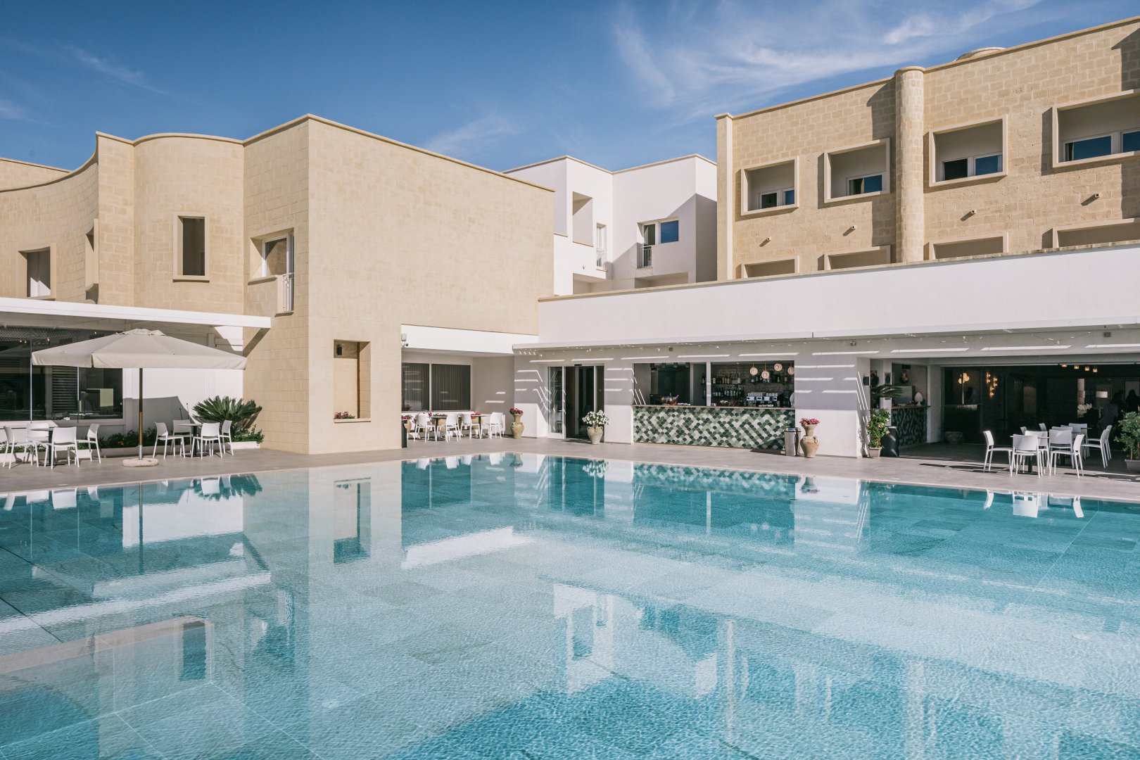 Foto 3 Mangia's Himera Resort Campofelice di Roccella, 02