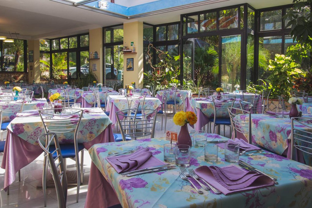 Foto 10 Hotel Village Eden Capo Vaticano, 09