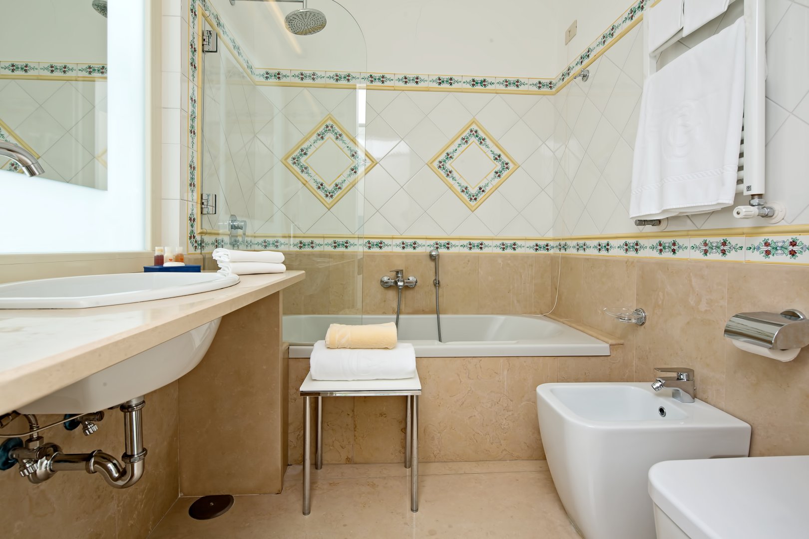 Foto 5 Gatto Bianco Hotel & SPA Capri, 04