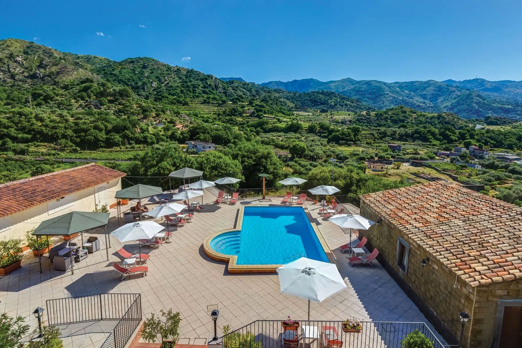 Foto 2 Il Borgo Alcantara Castiglione di Sicilia, 01