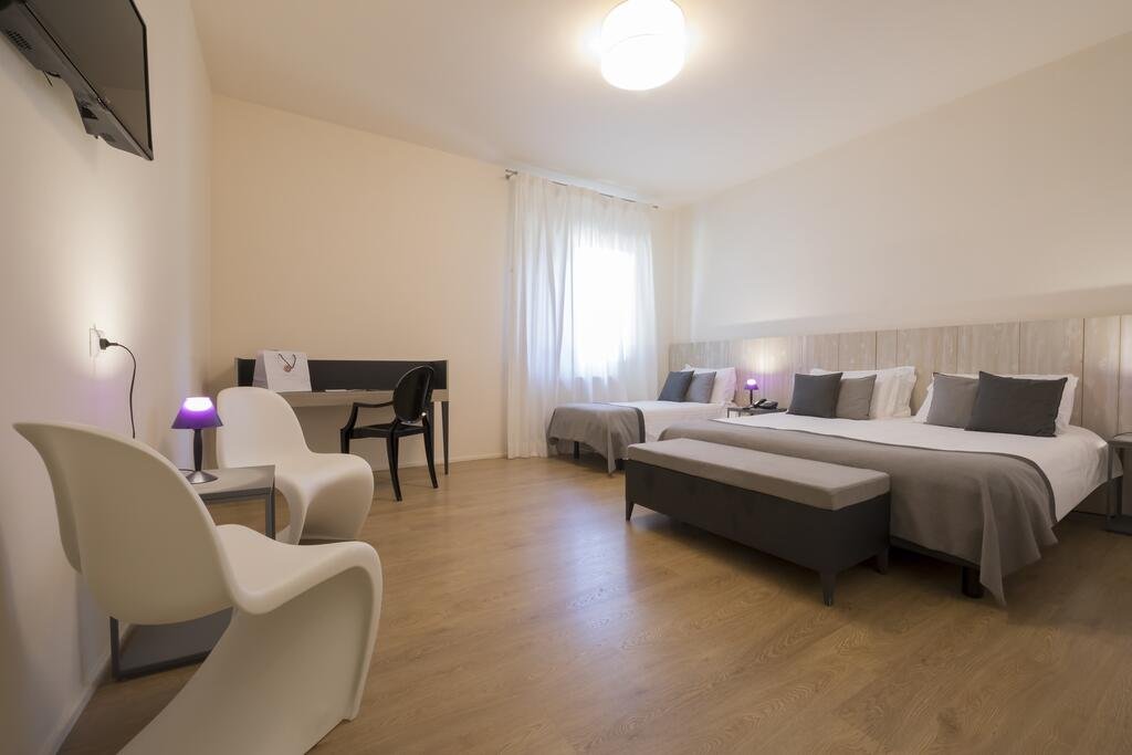 Foto 10 Hotel La Corte Cascia, 09