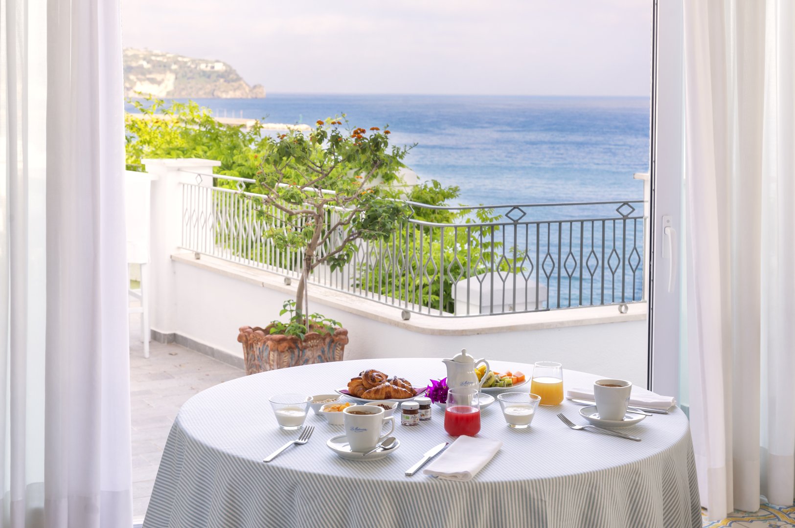 Foto 18 La Madonnina Hotel & Sea Casamicciola Terme, 17