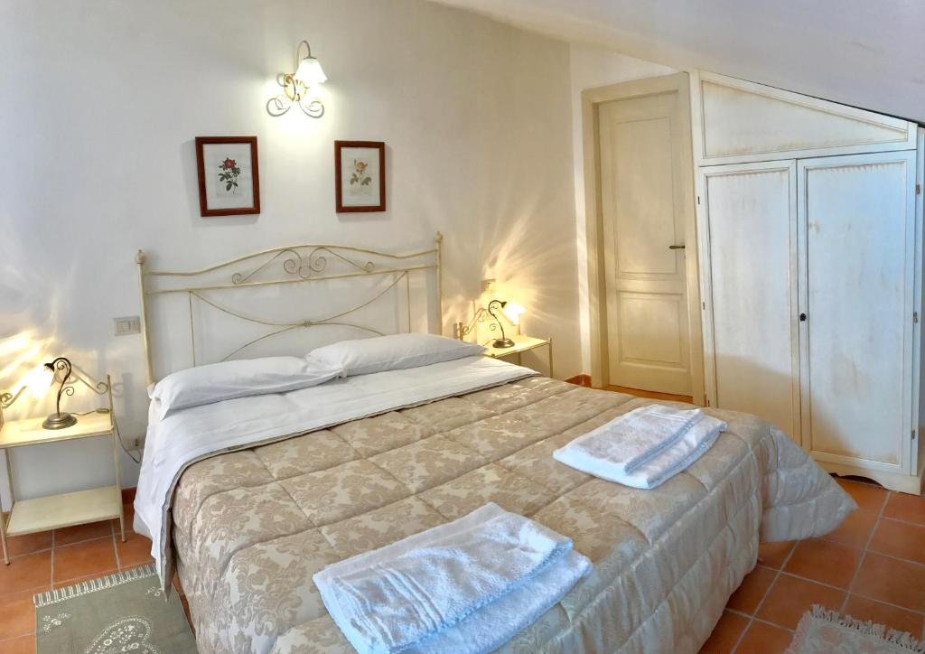 Foto 6 Casale il Sauco Castellabate, 05