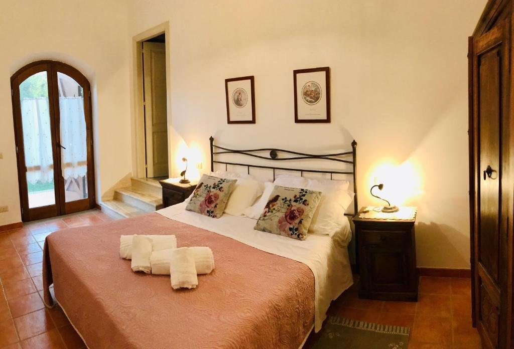 Foto 11 Casale il Sauco Castellabate, 10