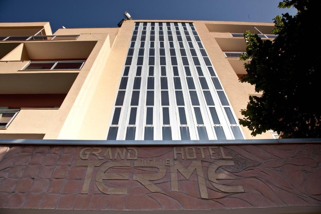 Foto 3 Grand Hotel delle Terme Luigiane Cosenza, 02