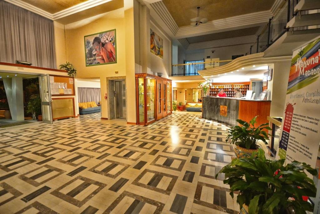 Foto 5 Grand Hotel delle Terme Luigiane Cosenza, 04