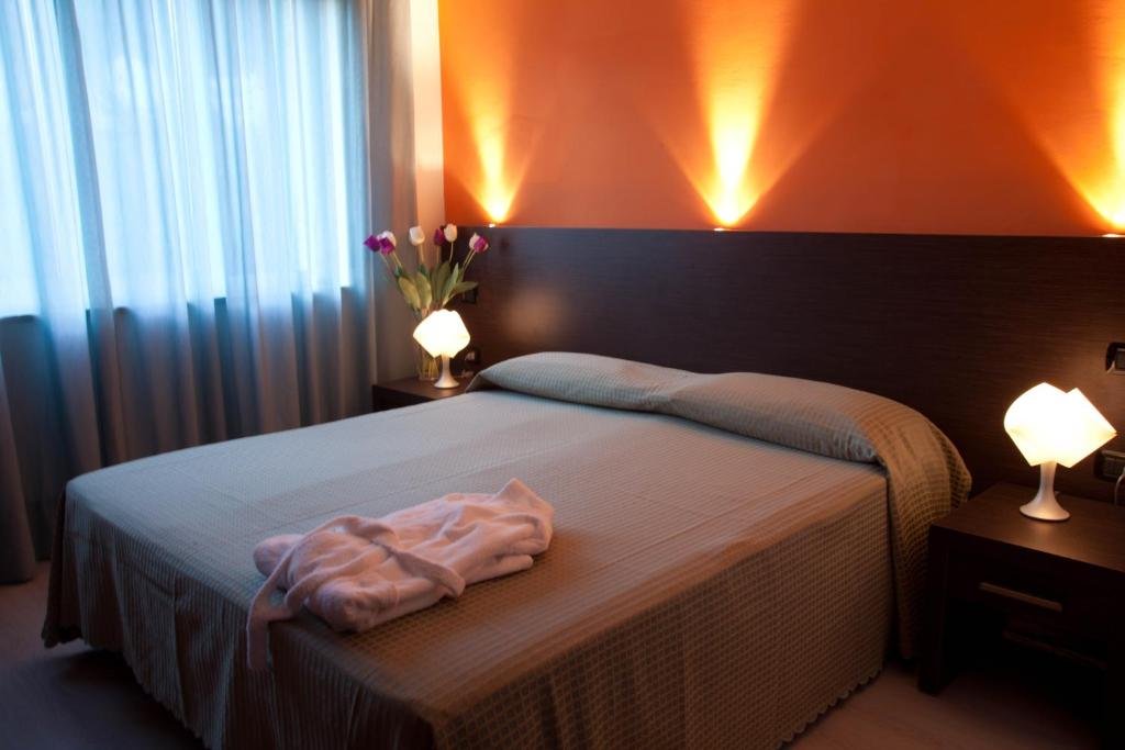 Foto 13 Grand Hotel delle Terme Luigiane Cosenza, 12