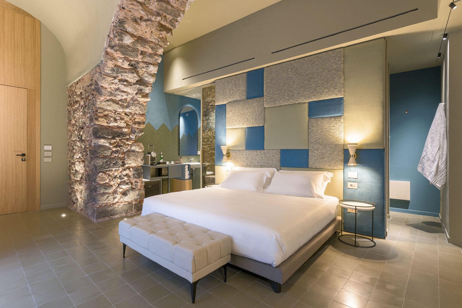 Foto 14 Bastio Private Suites Catania, 13