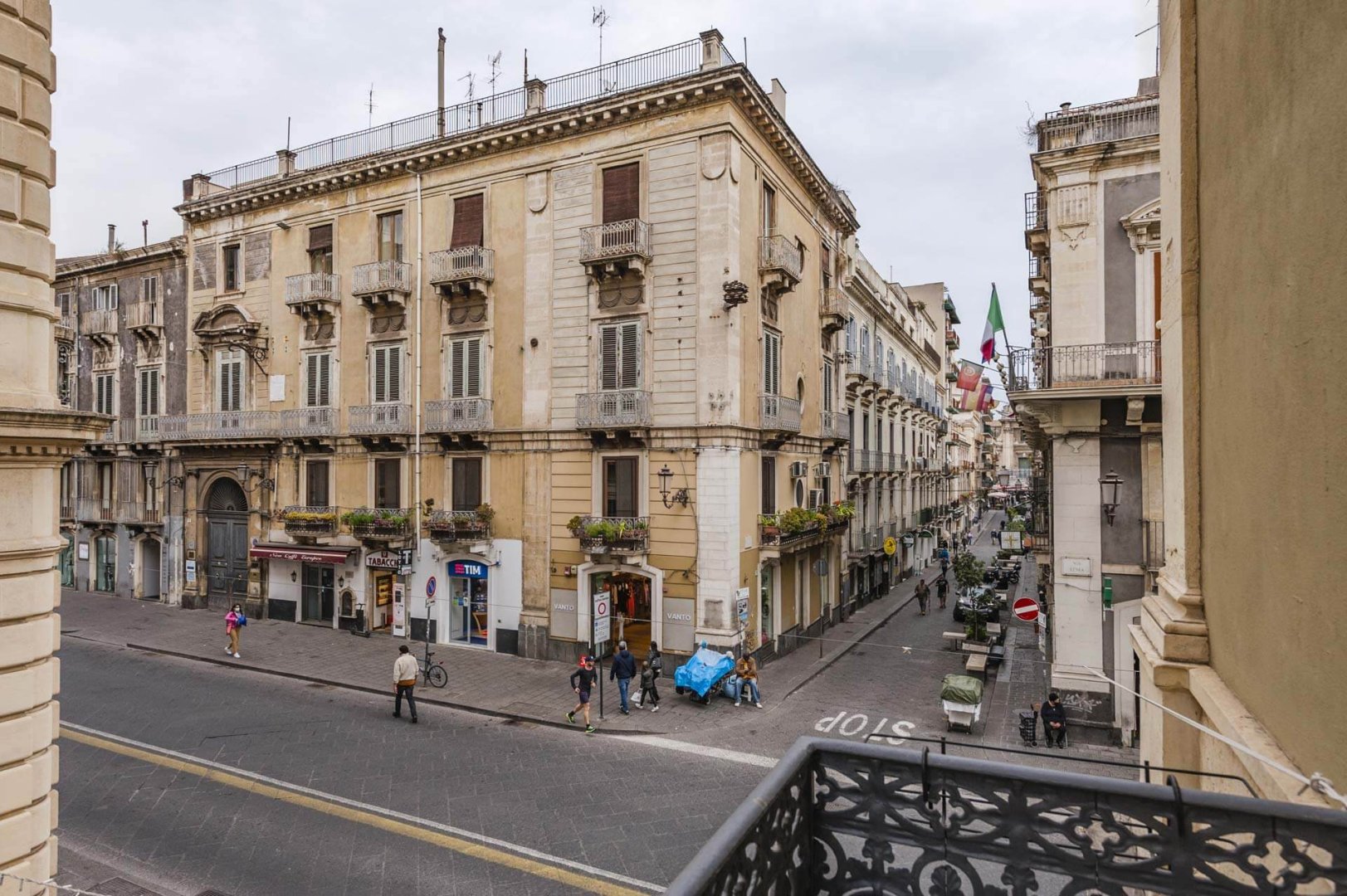 Foto 2 Ferrini Home Etnea Portrait Catania, 01