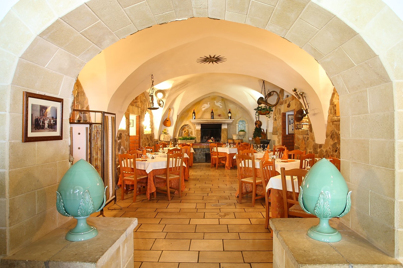 Foto 8 Tenute Al Bano Cellino San Marco, 07