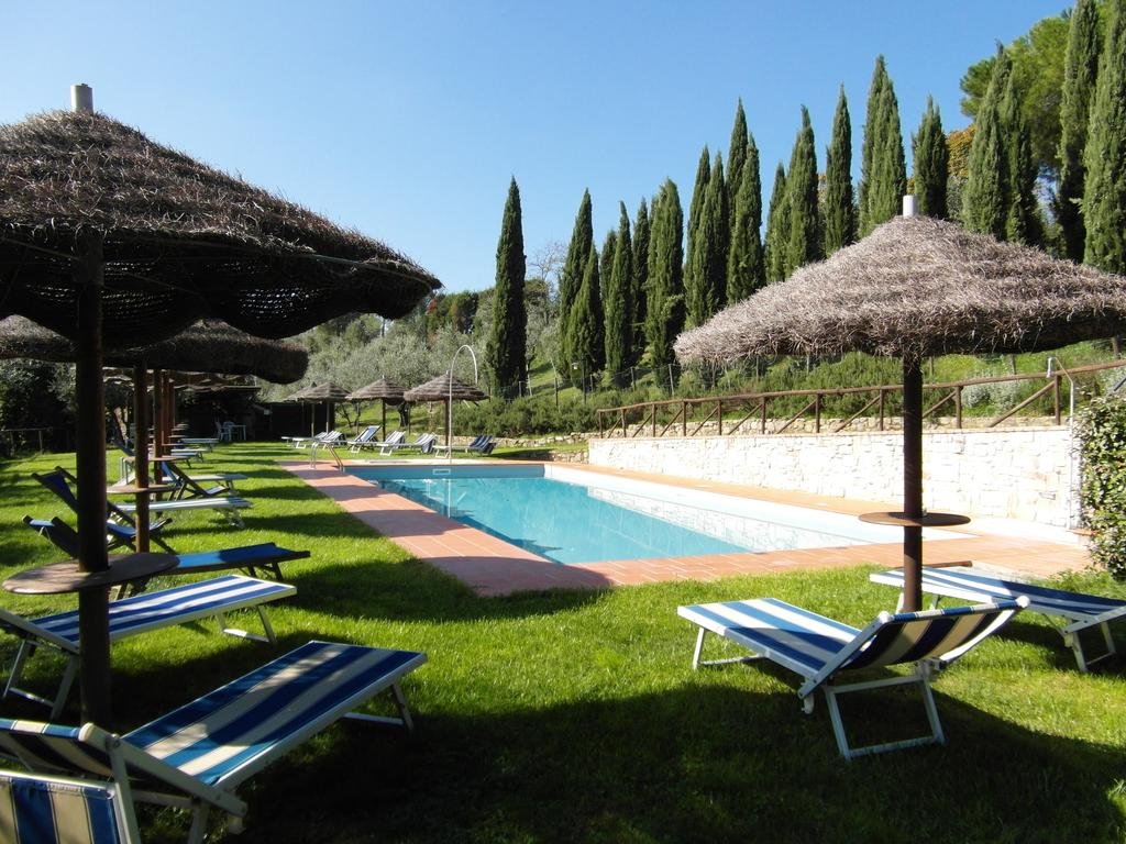 Foto 3 Agriturismo Isola Verde Cerreto Guidi, 02