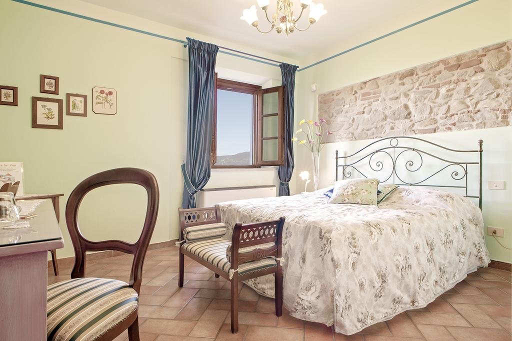 Foto 6 Agriturismo Isola Verde Cerreto Guidi, 05