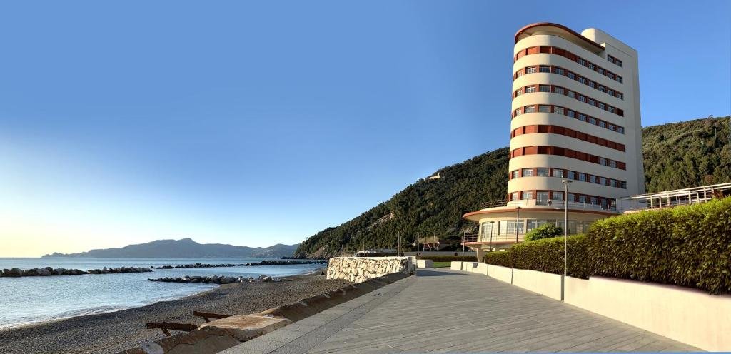 Foto 2 Grand Hotel Torre Fara Chiavari, 01