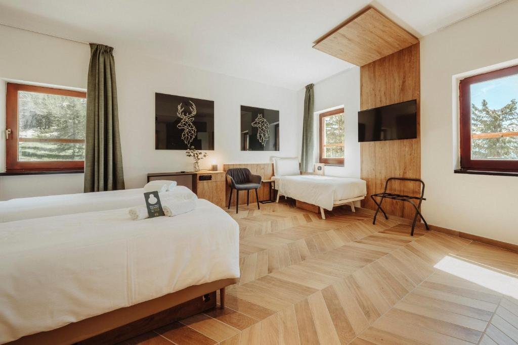 Foto 4 B&B Hotel Passo Tre Croci Cortina Cortina d'Ampezzo, 03