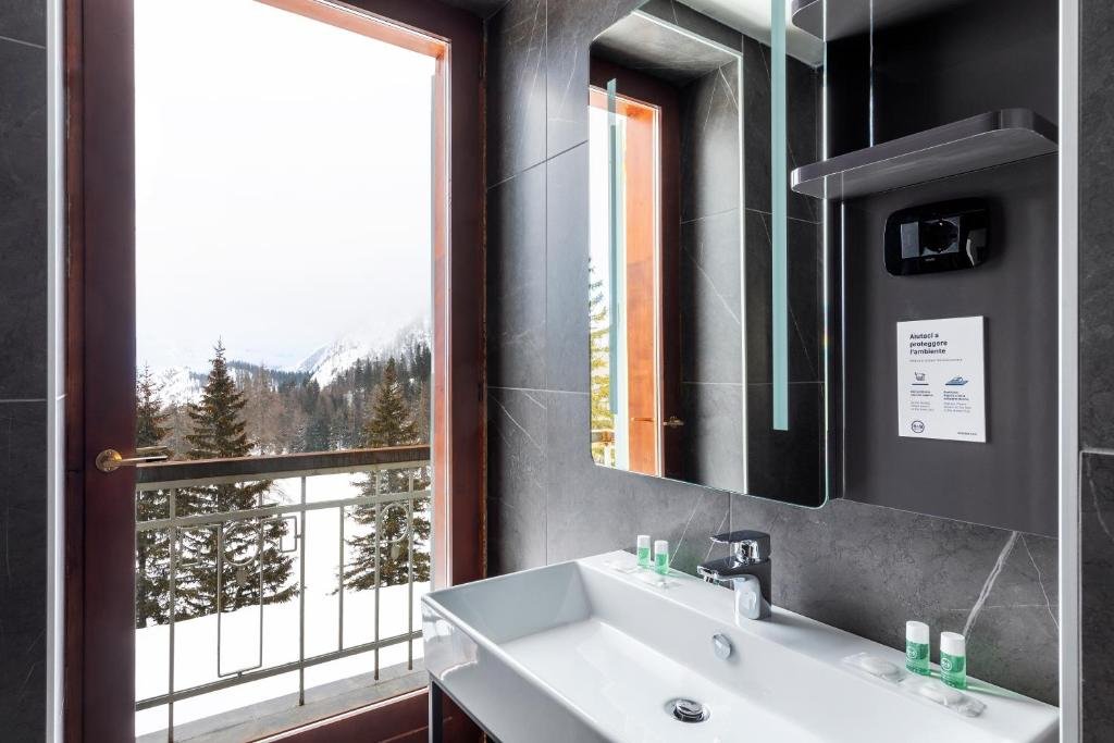 Foto 6 B&B Hotel Passo Tre Croci Cortina Cortina d'Ampezzo, 05