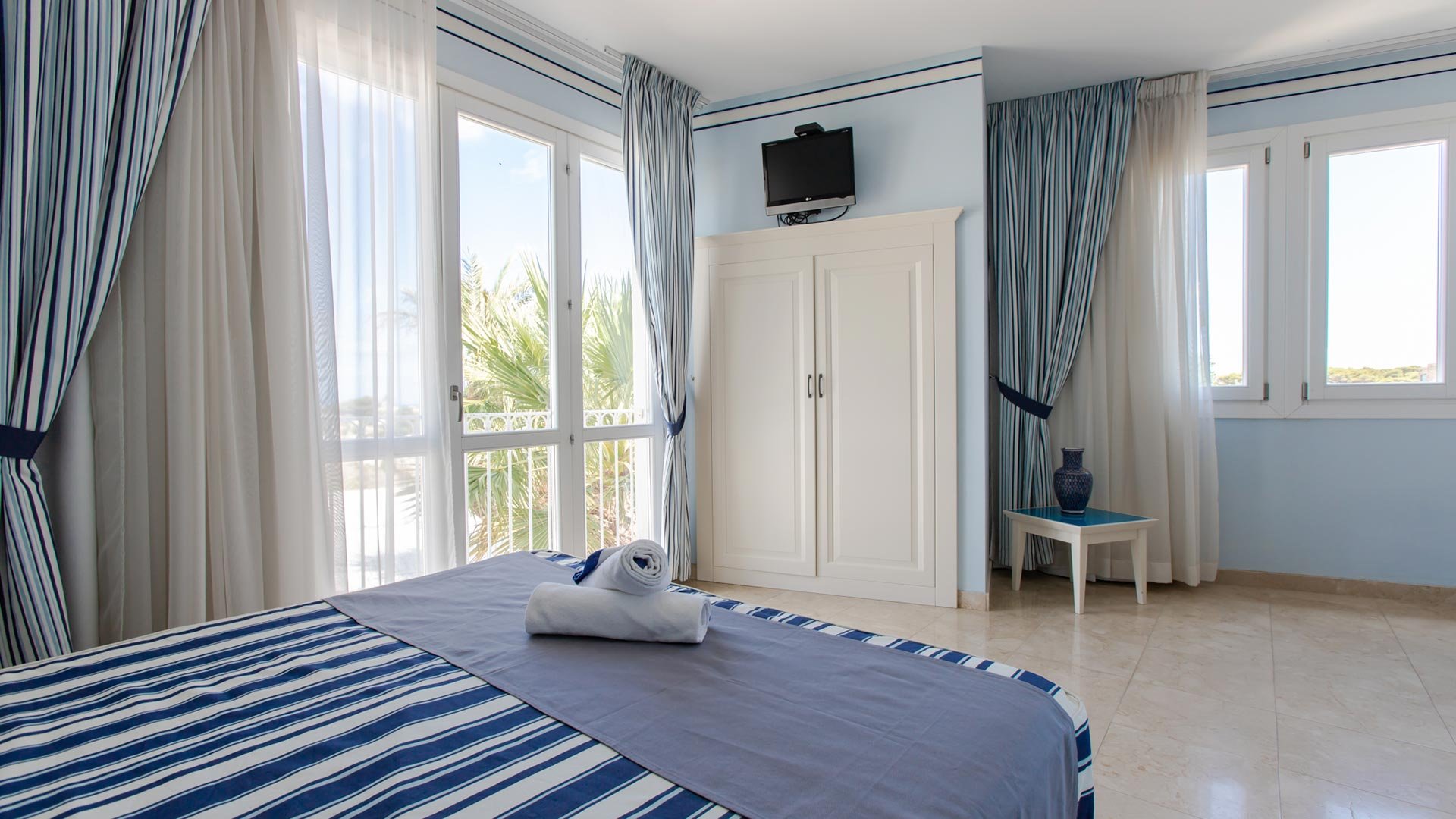 Foto 7 Cala La Luna Resort Isola di Favignana, 06