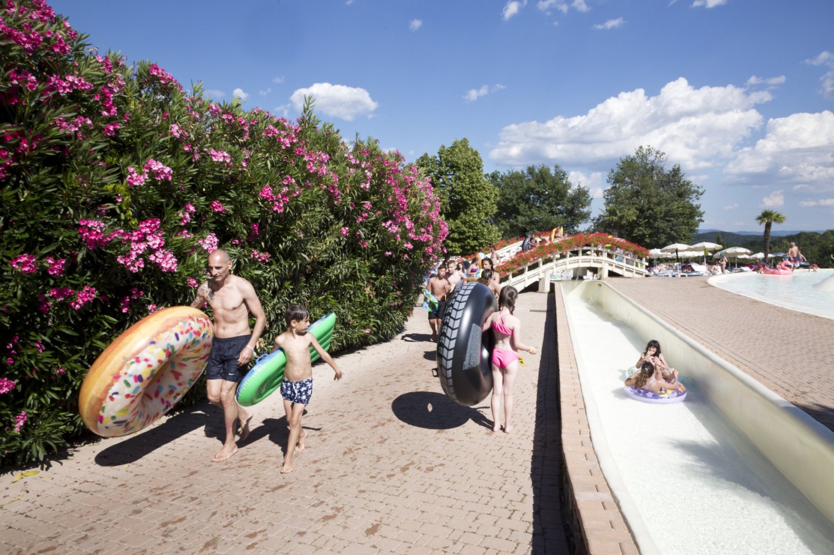 Foto 6 Hu Norcenni Girasole Village Figline e Incisa Valdarno, 05