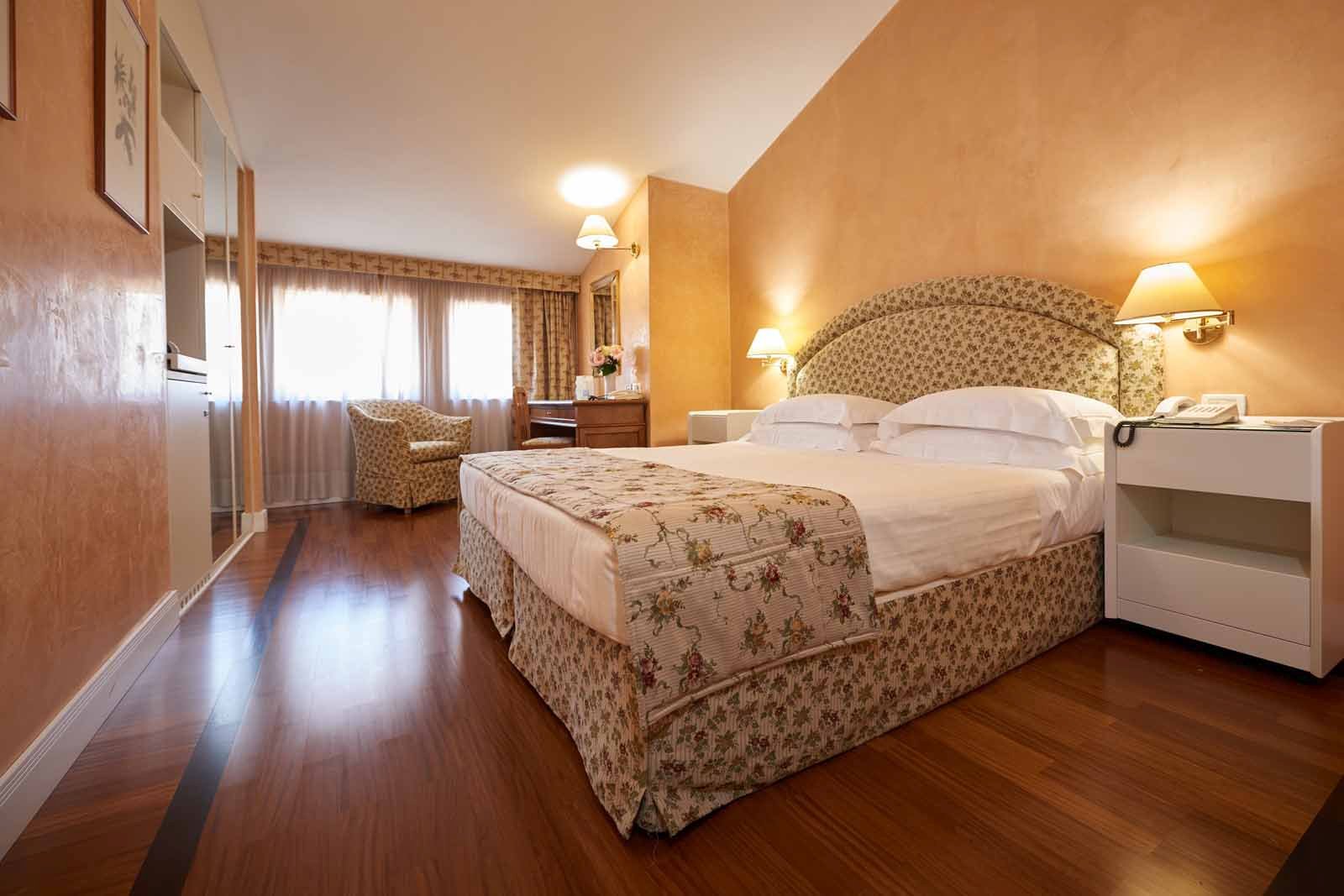 Foto 14 Grand Hotel Adriatico Firenze Stazione Santa Maria Novella, 13