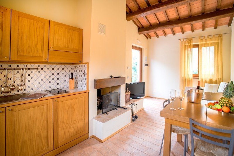 Foto 5 Borgo Resort Santa Lucia Foligno, 04