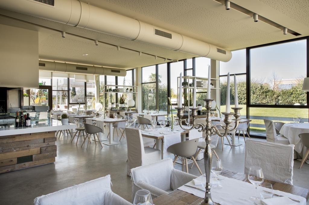 Foto 7 Hotel & Resort Le Colombare Foligno, 06