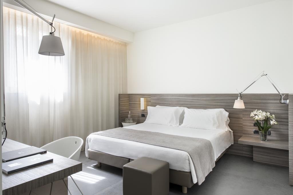 Foto 10 Hotel & Resort Le Colombare Foligno, 09