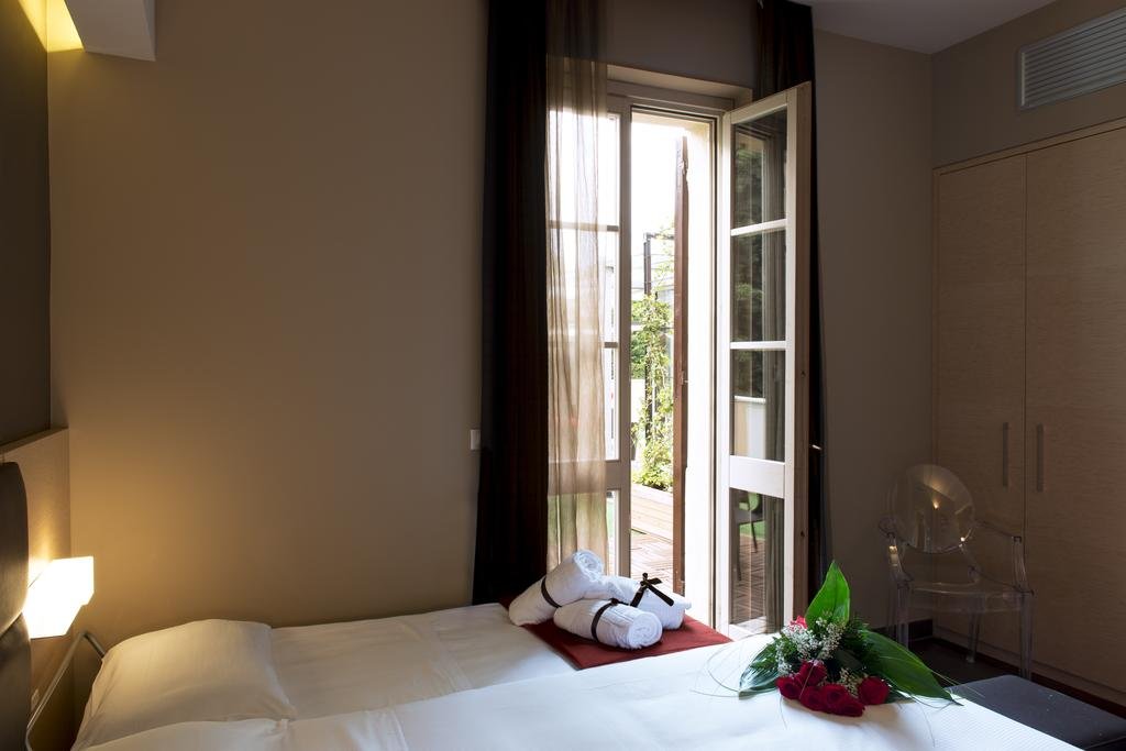 Foto 2 UNAHOTELS Villa Dei Platani Foligno Foligno, 01