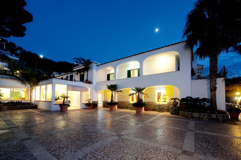 Foto 33 Boutique Hotel Villa Bianca Forio d'Ischia, 15