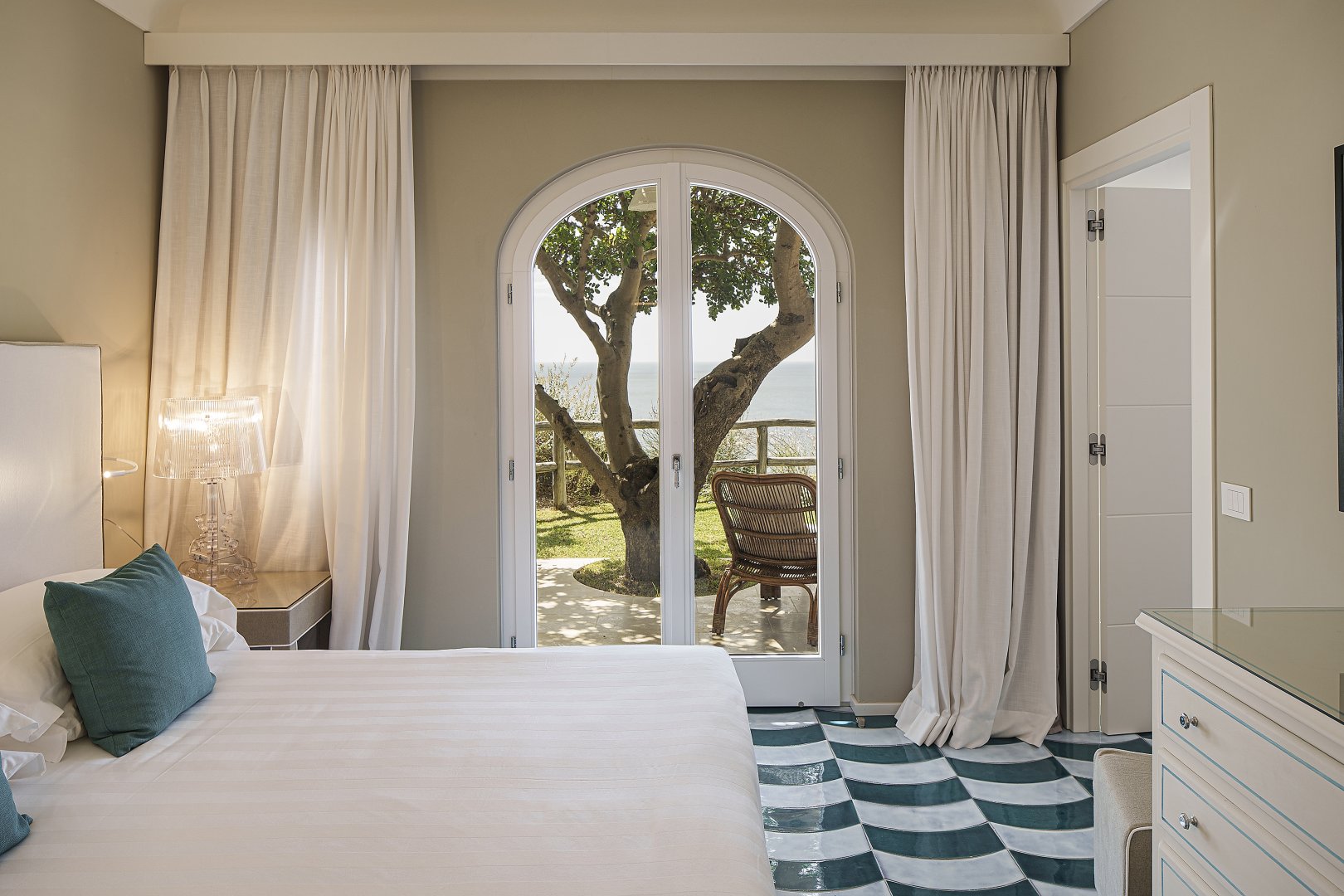 Foto 32 Costa del Capitano Seaside Villas Sant'Angelo - Serrara Fontana, 31