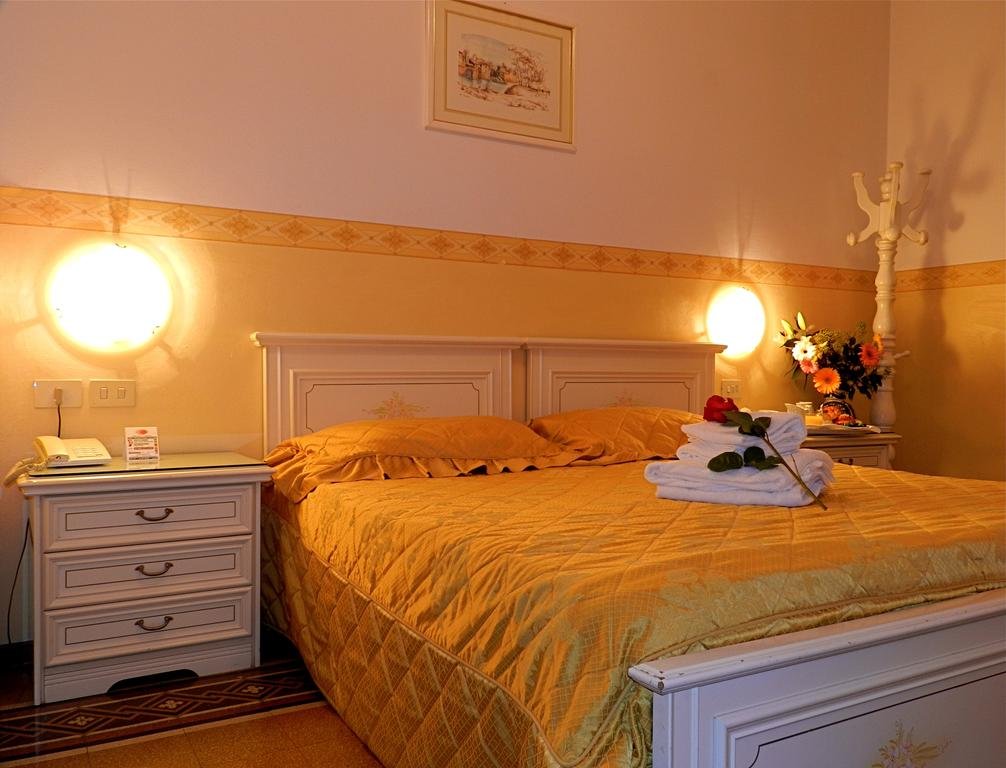 Foto 5 Hotel Desiree Firenze Stazione Santa Maria Novella, 04