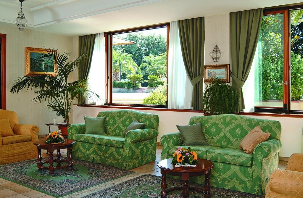 Foto 3 Montespina Park Hotel Fuorigrotta, 02