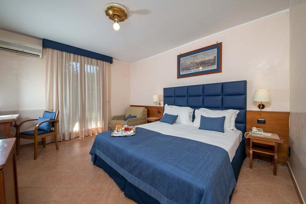 Foto 4 Montespina Park Hotel Fuorigrotta, 03