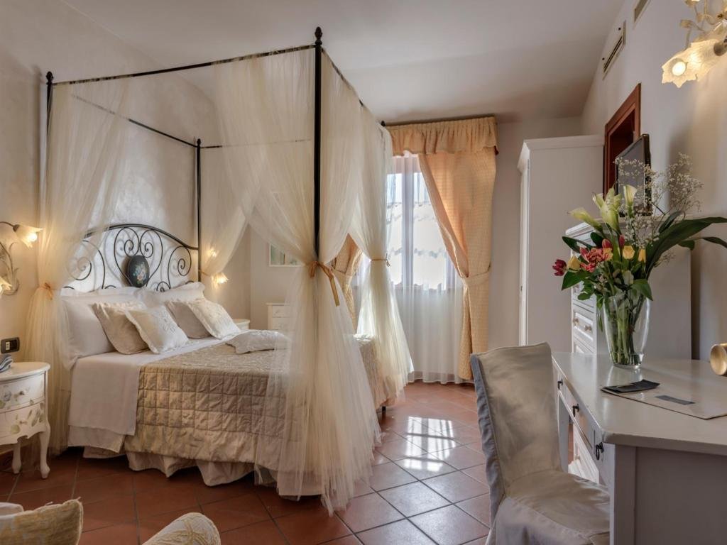Foto 5 Hotel Casolare le Terre Rosse San Gimignano, 04
