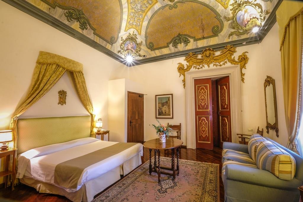 Foto 2 Hotel Bosone Palace Gubbio, 01