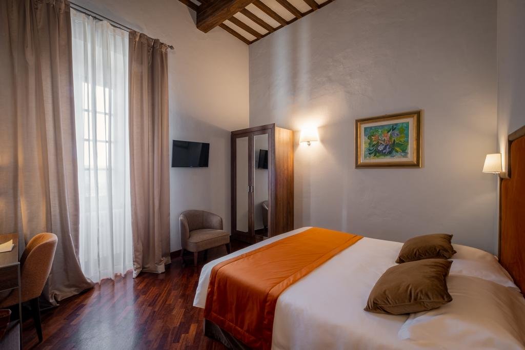 Foto 9 Hotel Bosone Palace Gubbio, 08